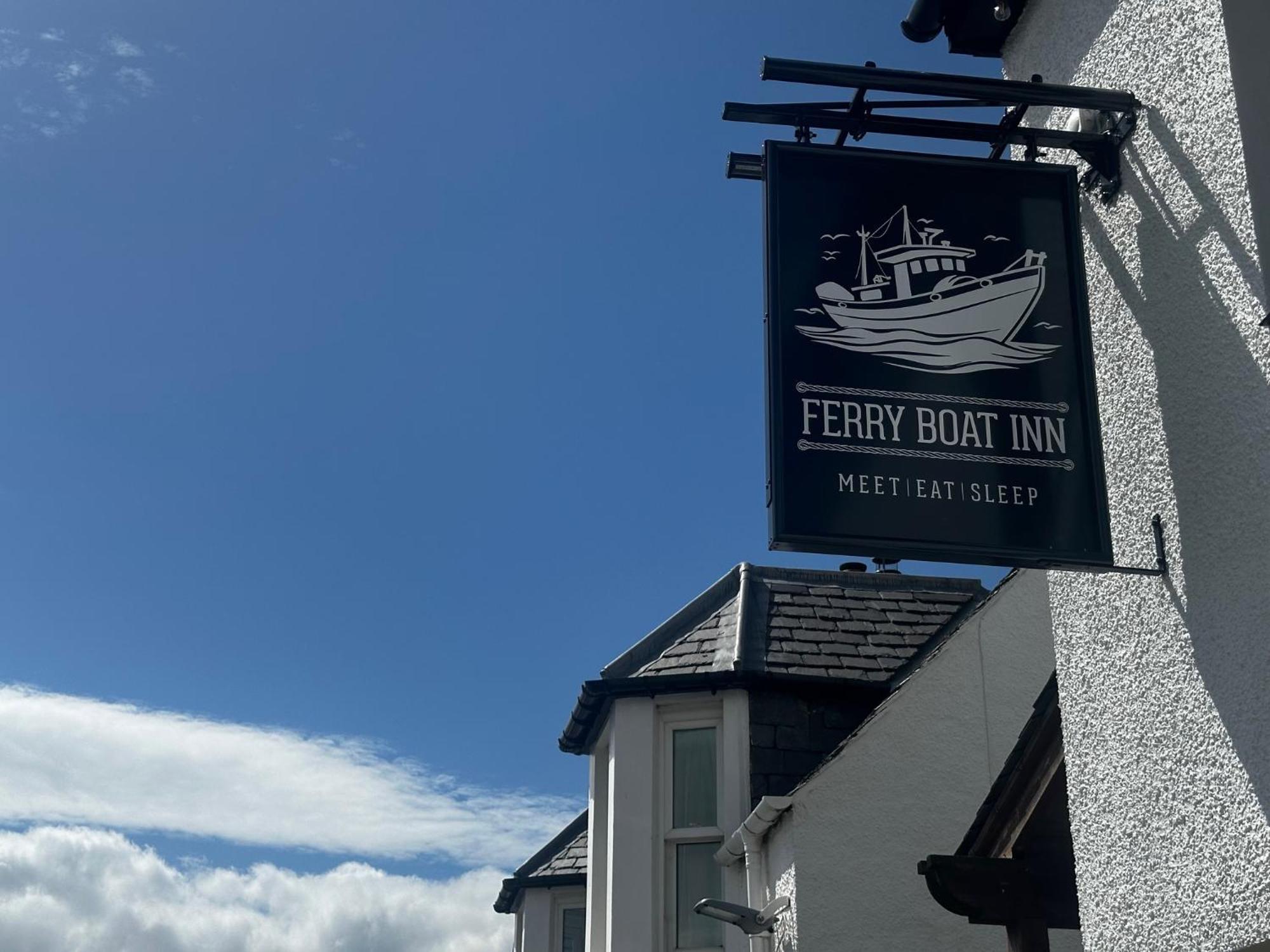 The Ferry Boat Inn Ullapool Extérieur photo
