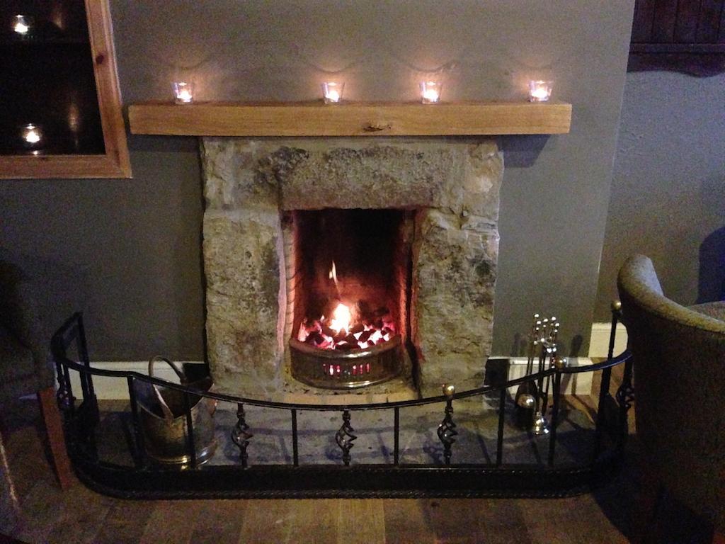 The Ferry Boat Inn Ullapool Extérieur photo